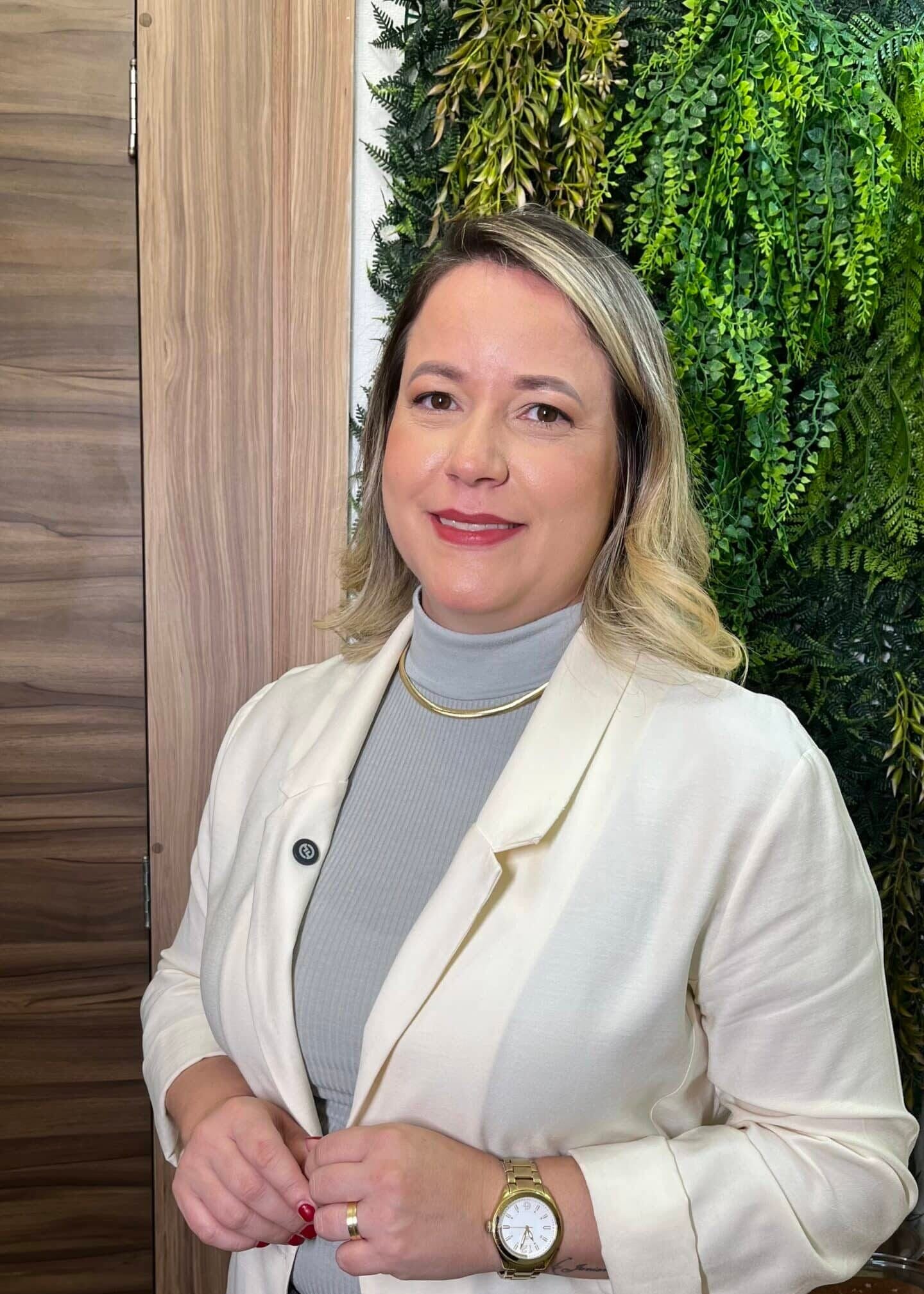 Dra. Erika Ehrhardt no consultório